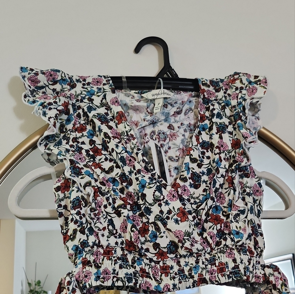 Flower Top and Skirt - Picture 4 of 5